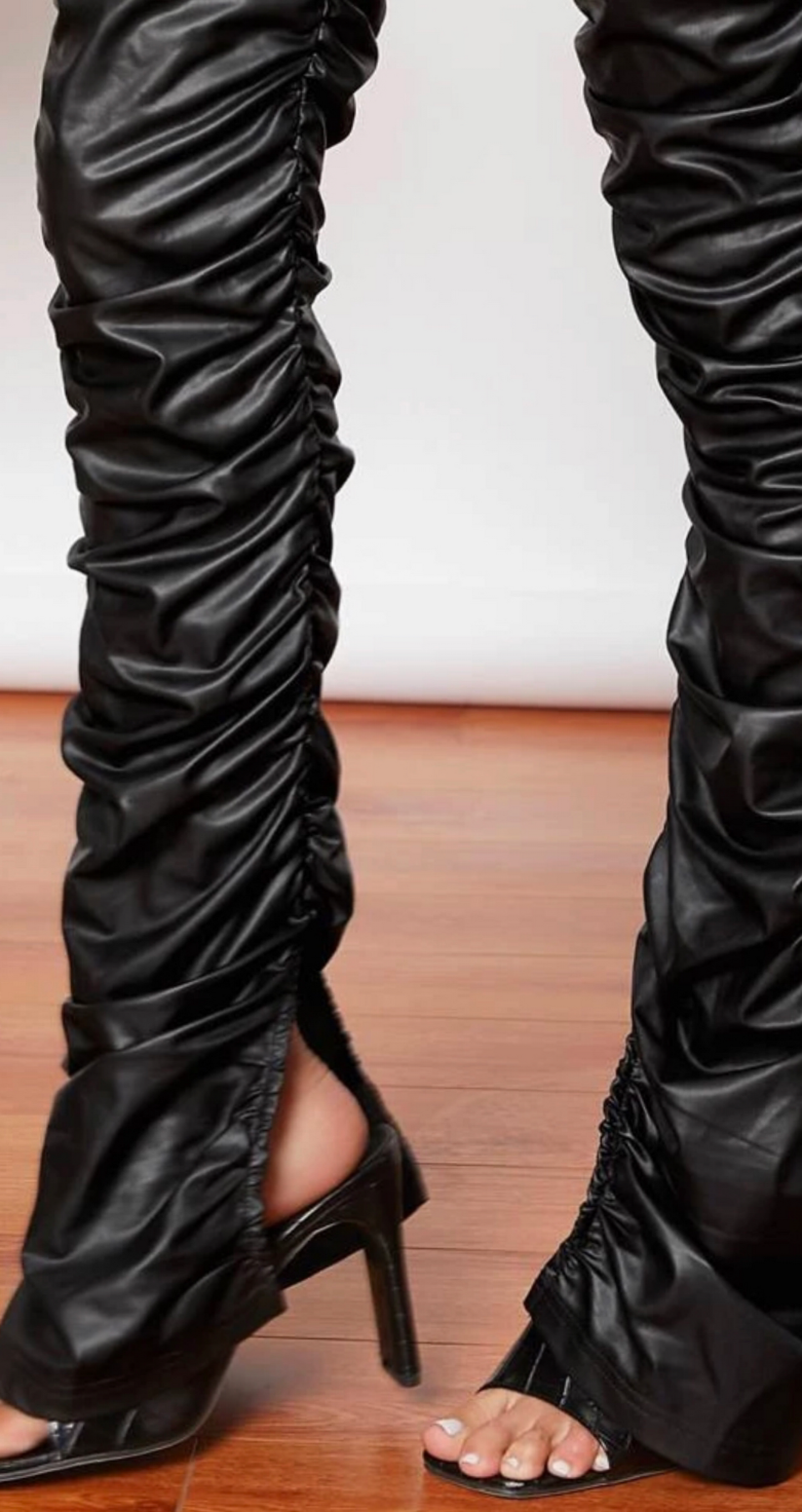 Looking Fine Faux Leather| Pants